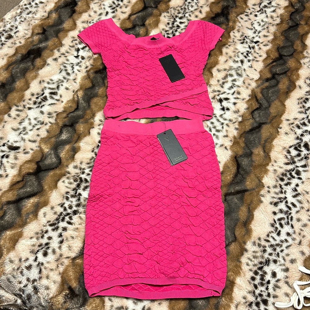 New with Tags Guess Hot Pink Sweater Knit Set